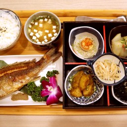 宜蘭｜山喜和食｜羅東鐵道旁暖心日式定食